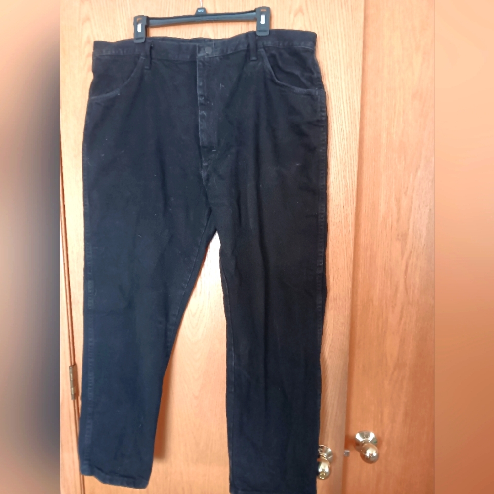 Men's size 42 by 30, Rustler black jeans